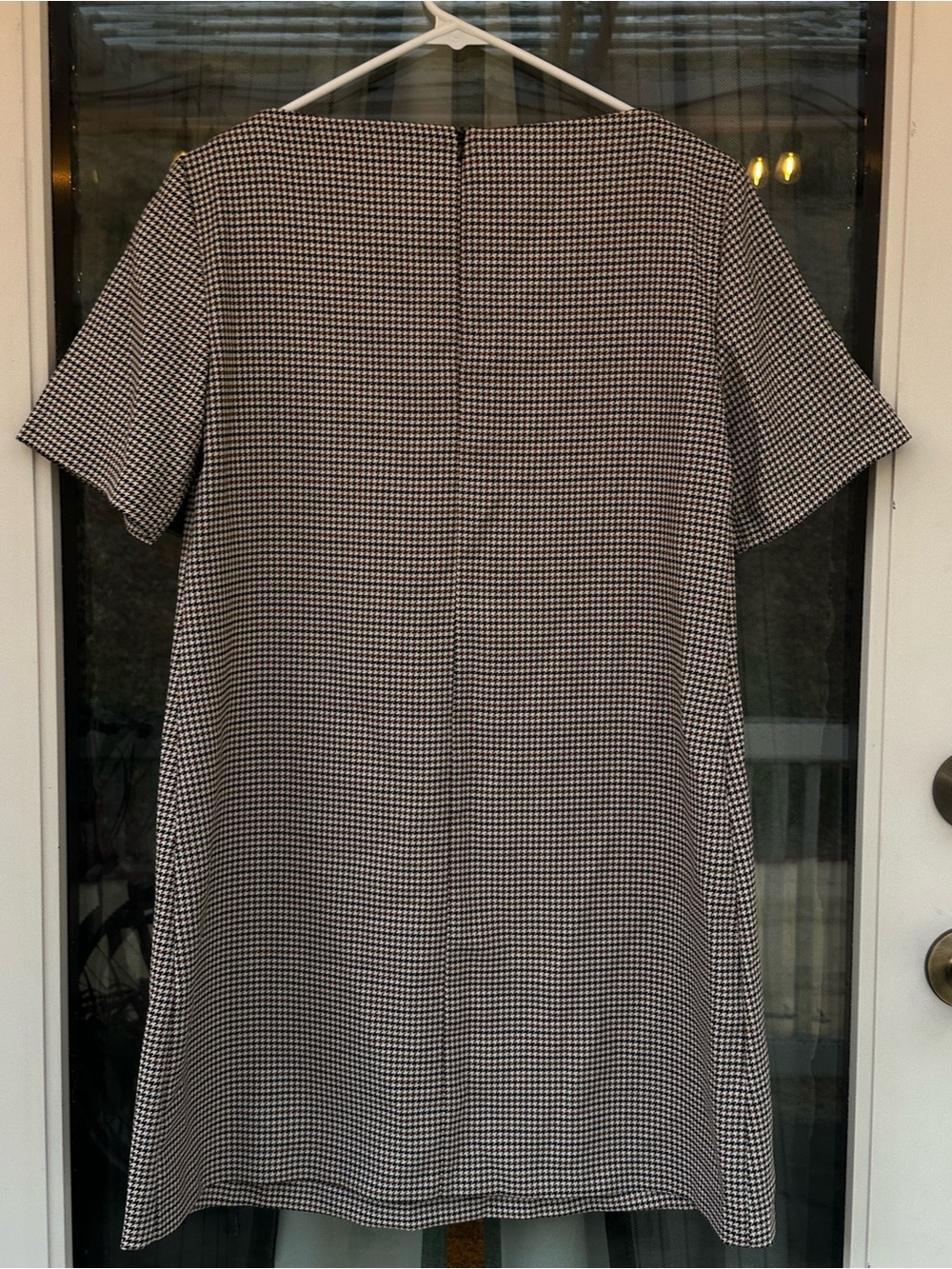 Zara Black and White Mini Shift Dress - Picture 5 of 6